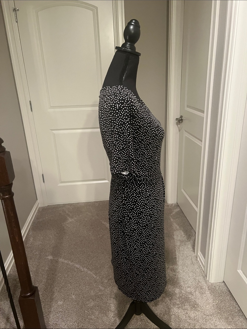 Ann Taylor Black and White Polka Dot Midi Sheath Dress Size 4 - Picture 7 of 11